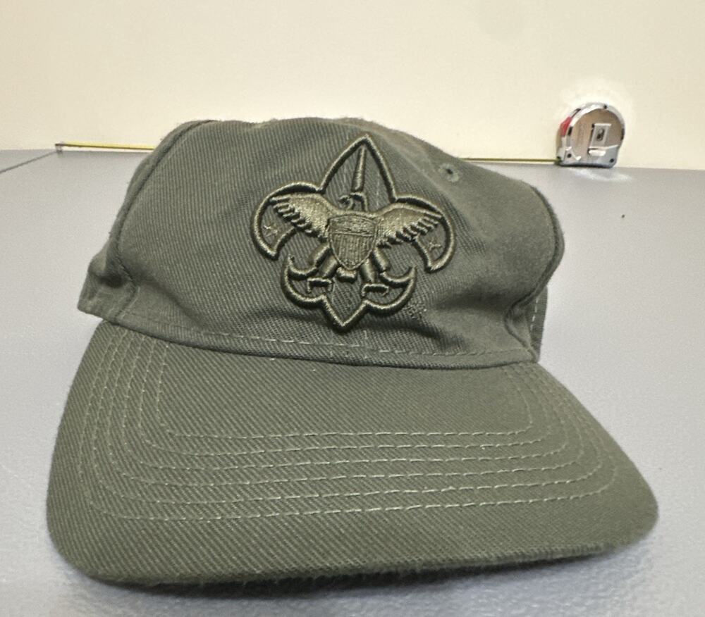 Boy Scouts BSA Flex Fit Cap Hat w/ Eagle Fleur-de-Lis Emblem, Signed